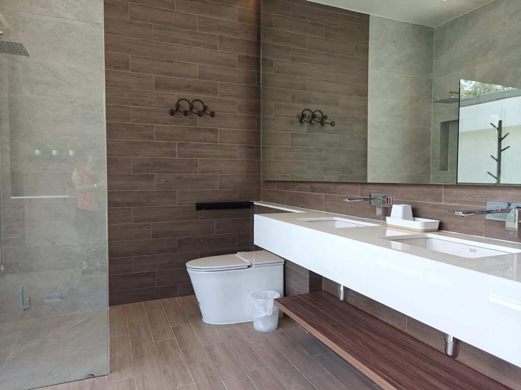 Aileen Villas Layan, 3