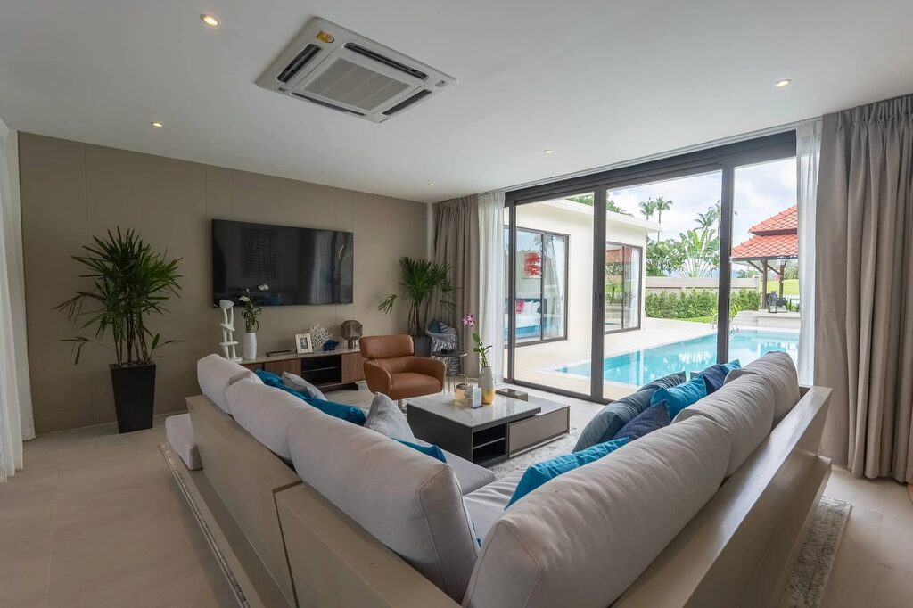 Laguna Homes 57/19, 15