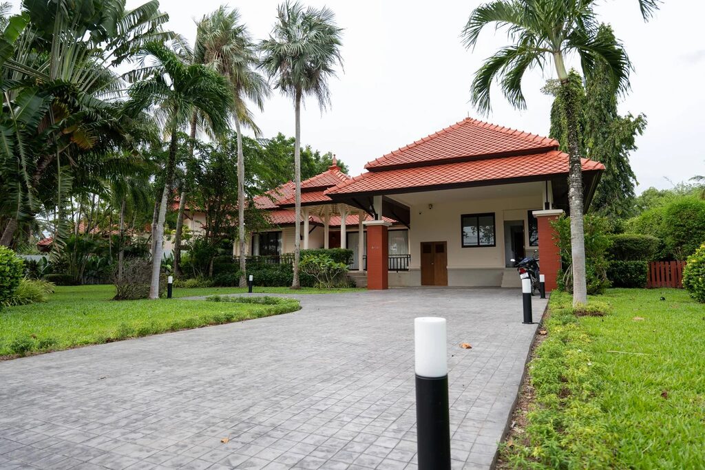 Laguna Homes 57/20, 3