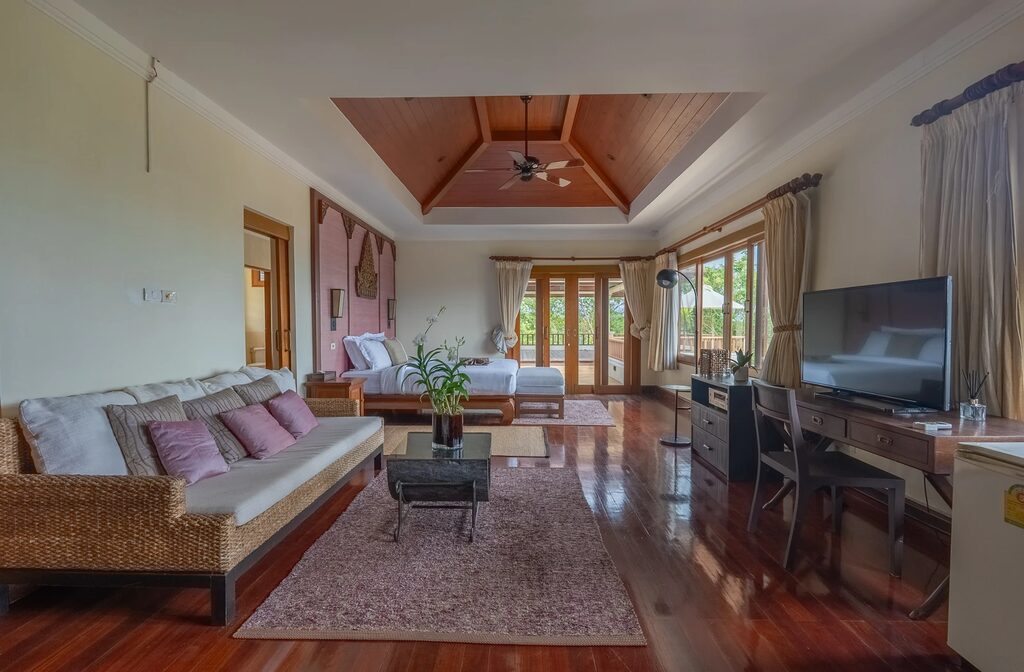 Lakewood Villa 5, 14