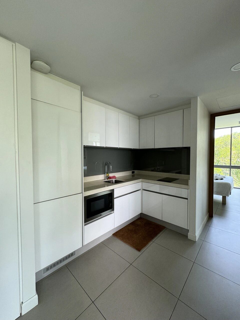 OCEAN STONE 2BR, 74 sq.m., 3